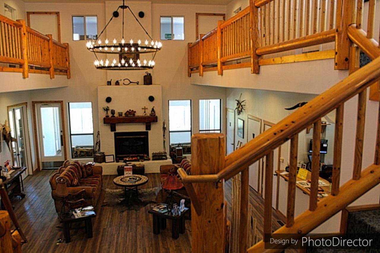 Creekside Lodge And Cabins Mayer Экстерьер фото